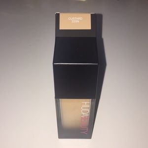 Huda Beauty Fauxfilter Foundation (custard 220N)